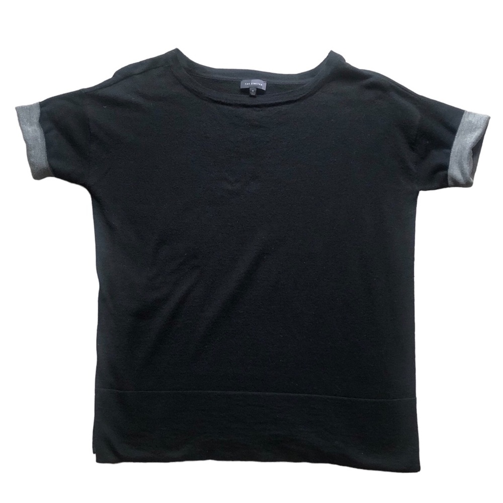The Limited Women’s Short Sleeve Knit Black Top Size Medium